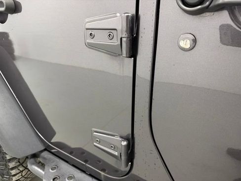 Used 2018 Jeep Wrangler Unlimited Sport w/ Dual Top Group AWD/4WD image 41