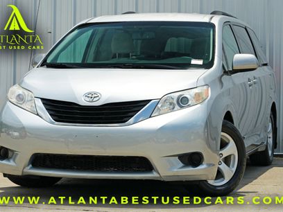 Used 2011 Toyota Sienna LE