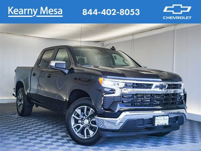 New 2026 Chevrolet Silverado 1500 LT w/ LPO, Dark Essentials Package