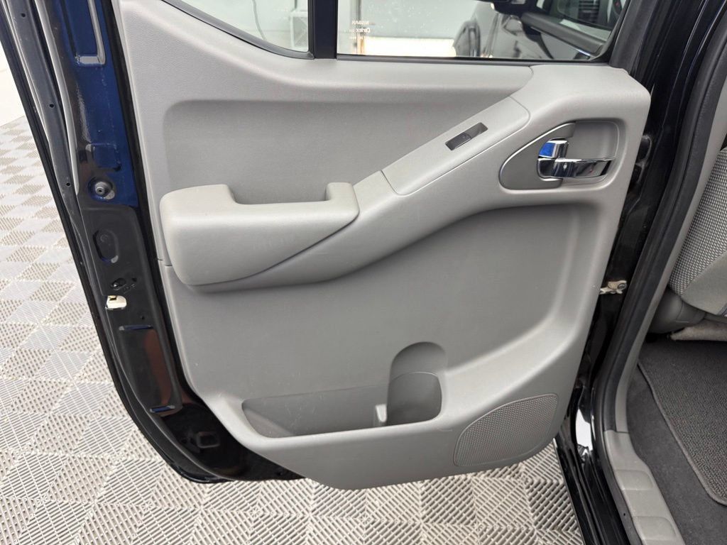 Used 2019 Nissan Frontier SV AWD/4WD image 28