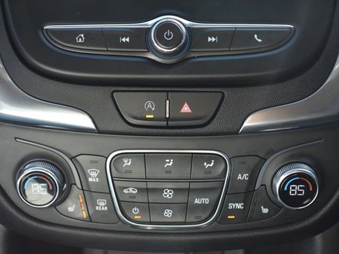 Used 2022 Chevrolet Equinox LT image 25