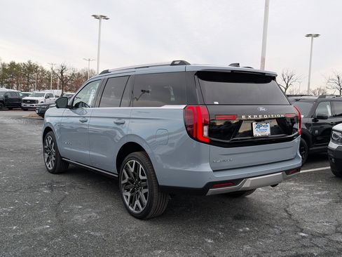 New 2026 Ford Expedition Platinum w/ Platinum Ultimate Package image 3
