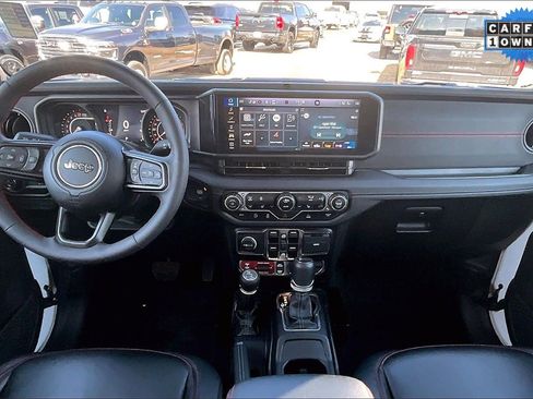 Used 2024 Jeep Gladiator Rubicon w/ Convenience Group image 12