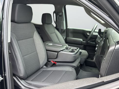 New 2026 Chevrolet Silverado 1500 Custom RWD image 15
