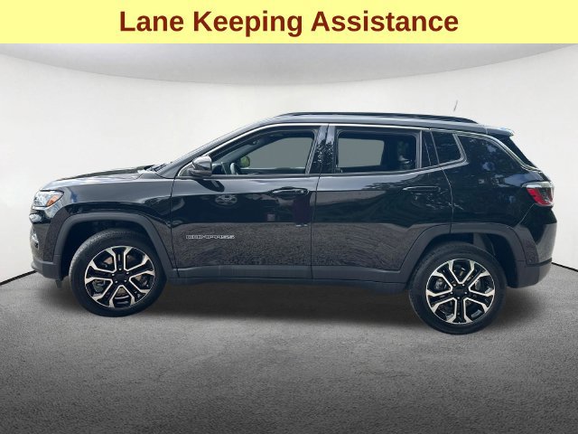 Used 2023 Jeep Compass Limited w/ Sun and Sound Group AWD/4WD image 6