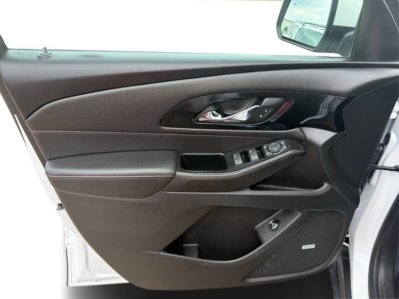 Used 2023 Chevrolet Traverse RS w/ LPO, Floor Liner Package AWD/4WD image 18