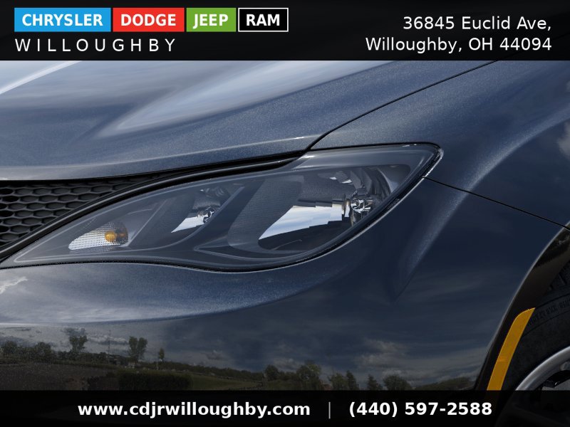 New 2027 Chrysler Pacifica LX FWD image 12