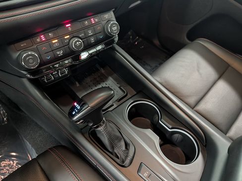 Used 2025 Dodge Durango R/T AWD/4WD image 16