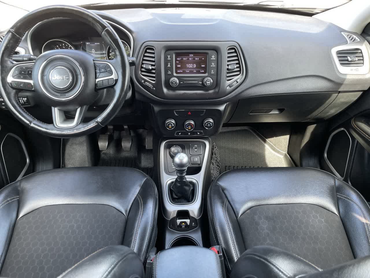 Used 2018 Jeep Compass Latitude w/ Cold Weather Group AWD/4WD image 22
