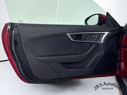 Used 2021 Jaguar F-TYPE R AWD/4WD image 23
