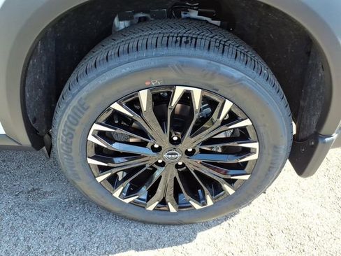 New 2026 Nissan Rogue SV FWD image 4