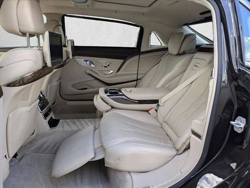 Used 2016 Mercedes-Benz Maybach S 600 image 23