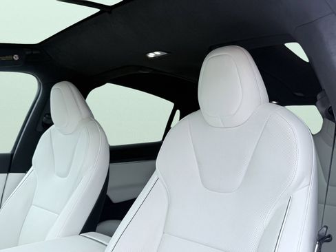 Used 2022 Tesla Model X Plaid AWD/4WD image 35