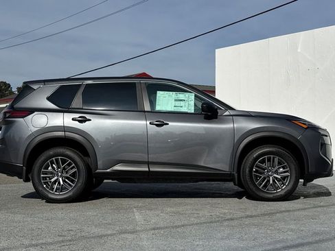 New 2026 Nissan Rogue S image 3
