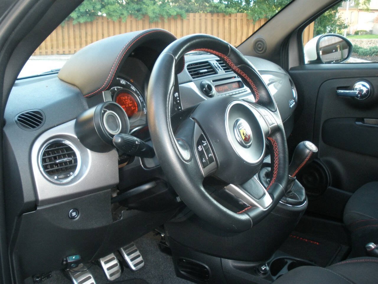 Used 2013 FIAT 500 Abarth FWD image 26