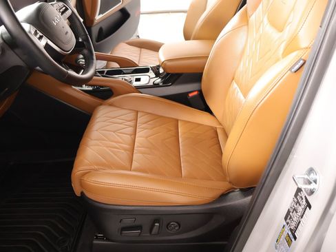 Used 2025 Kia Telluride SX Prestige X-Line image 12