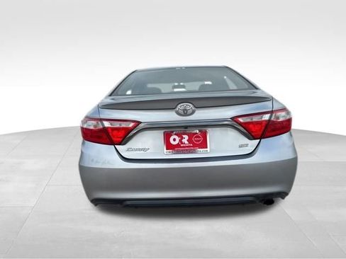 Used 2015 Toyota Camry SE FWD image 6