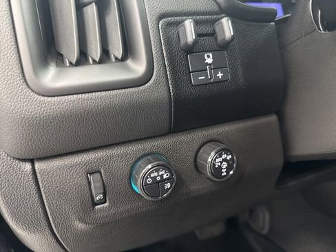 Used 2021 Chevrolet Colorado ZR2 w/ ZR2 Midnight Special Edition AWD/4WD image 11
