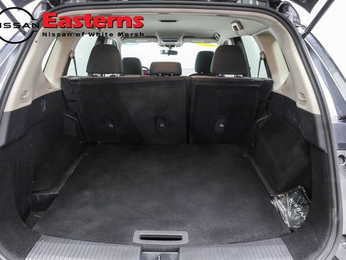 Used 2022 Nissan Rogue SV AWD/4WD image 9