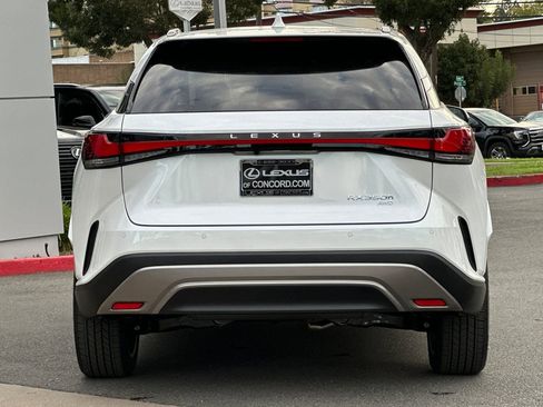 New 2025 Lexus RX 350 w/ Convenience Package AWD/4WD image 5