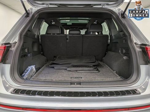 Used 2023 Volkswagen Tiguan SE R-Line AWD/4WD image 26