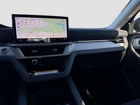 New 2026 Ford Explorer Active RWD image 26