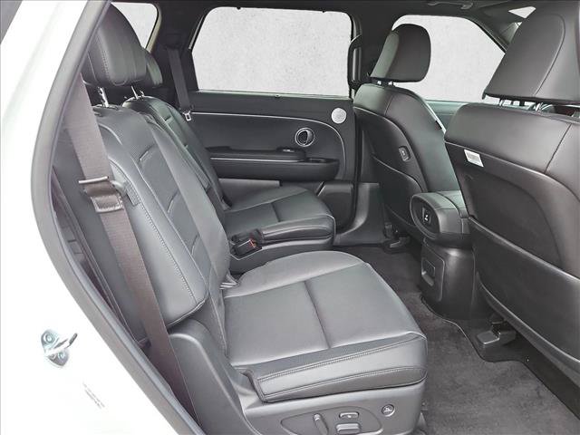 Certified 2026 Hyundai Palisade Calligraphy FWD image 17