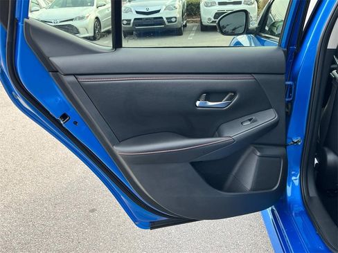 Certified 2025 Nissan Sentra SR image 19