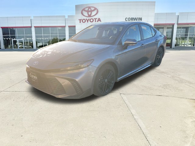 Used 2025 Toyota Camry SE FWD image 7