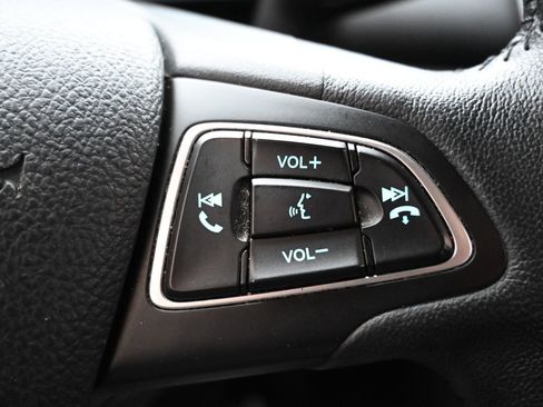 Used 2019 Ford EcoSport SE image 12