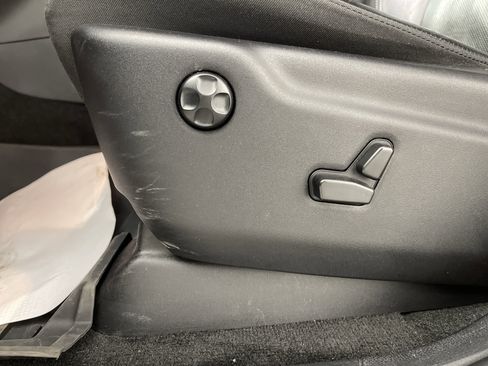 Used 2021 Jeep Grand Cherokee Limited w/ Quick Order Package 2GK 80th image 11