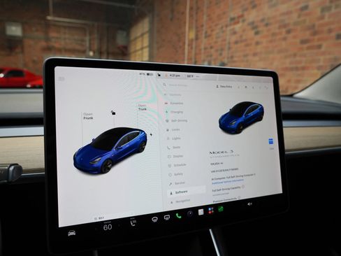 Used 2020 Tesla Model 3 Standard Range Plus RWD image 50
