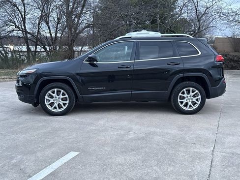 Used 2015 Jeep Cherokee Latitude w/ Comfort/Convenience Group image 3