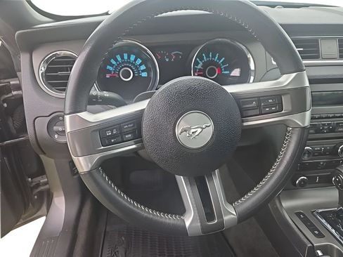 Used 2013 Ford Mustang GT RWD image 10