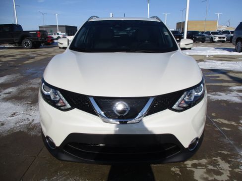 Used 2019 Nissan Rogue Sport SL image 9
