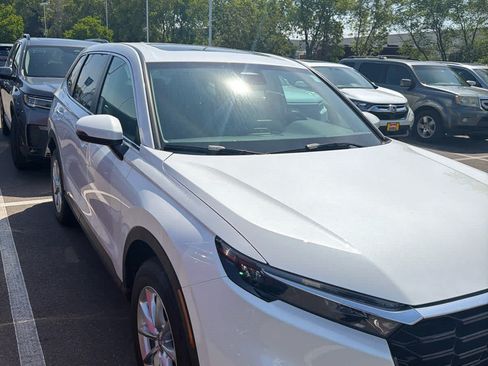 Used 2026 Honda CR-V EX image 5