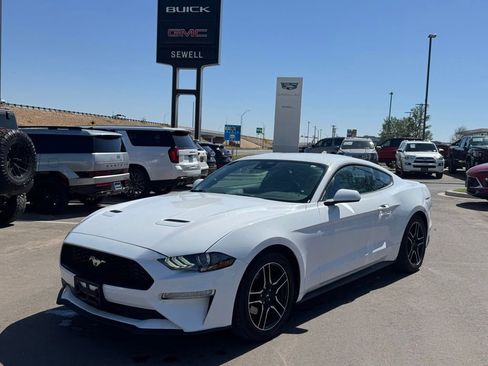 Used 2022 Ford Mustang Premium RWD image 1