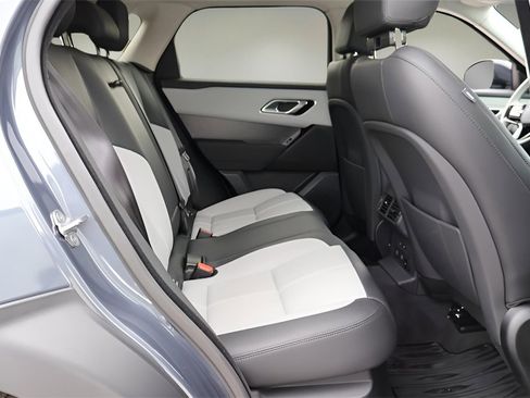 Used 2025 Land Rover Range Rover Velar Dynamic SE image 17