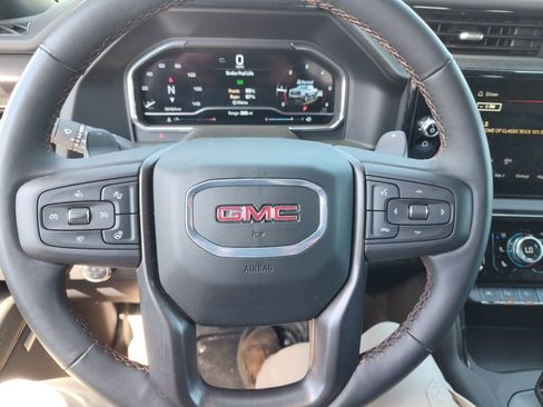 Used 2025 GMC Sierra 1500 AT4 w/ AT4 Premium Package image 15