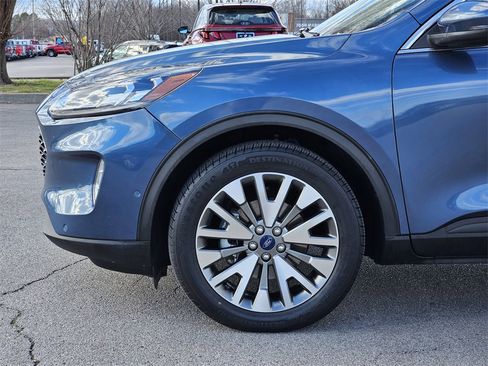 Used 2020 Ford Escape Titanium w/ Titanium Premium Package 2.0 image 6