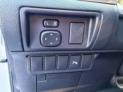 Used 2015 Lexus ES 350 w/ Premium Package FWD image 29