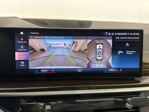 Used 2023 BMW X7 xDrive40i w/ Premium Package image 23