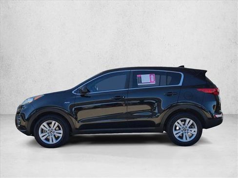 Used 2017 Kia Sportage LX AWD/4WD image 8