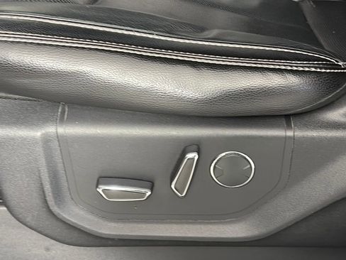 Used 2018 Ford F150 Lariat image 26