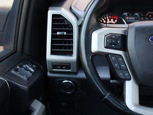 Used 2018 Ford F150 Lariat AWD/4WD image 40
