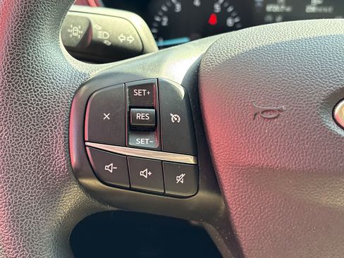 Used 2020 Ford Escape SE FWD image 18