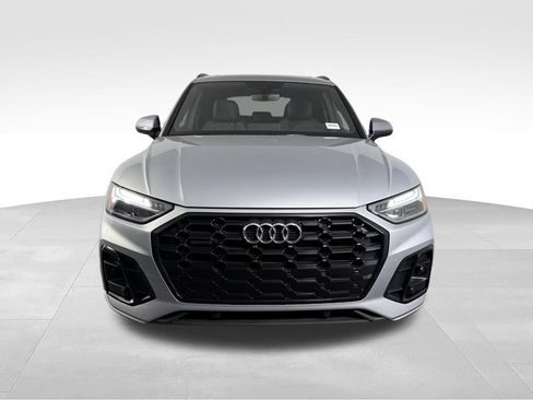 Used 2025 Audi Q5 2.0T Premium w/ Convenience Plus Package AWD/4WD image 4