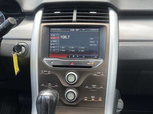 Used 2011 Ford Edge SEL w/ 202A Rapid Spec Order Code image 23