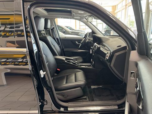 Used 2013 Mercedes-Benz GLK 350 4MATIC w/ Premium 1 Pkg image 16