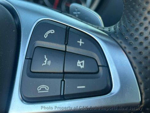 Used 2018 Mercedes-Benz SL 550 image 42
